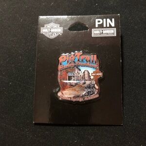 Harley-Davidson Pig Trails Eureka Springs Arkansas biker pin